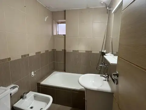 Departamento en Alquiler en Luis Agote, $ 550.000