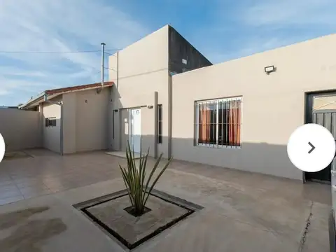 Casa 5 ambientes con 2 baños