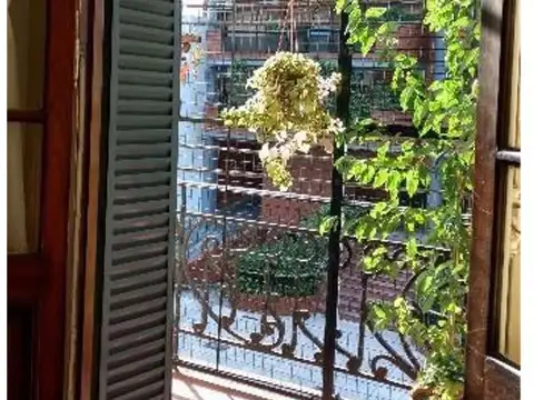 Depto Tipo Casa en Venta de 4 ambientes