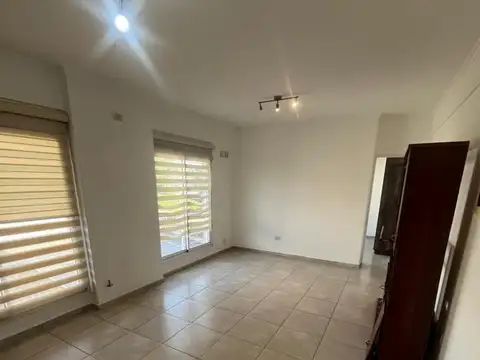 Departamento en Alquiler en Lomas del Mirador, $ 123.456