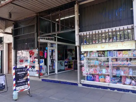 Local - Alquiler - Argentina, Capital Federal - AV RIVADAVIA 9555