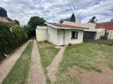 VENTA CASA 3 DOR MAS UNIDAD 2 DOR. VILLA ALLENDE
