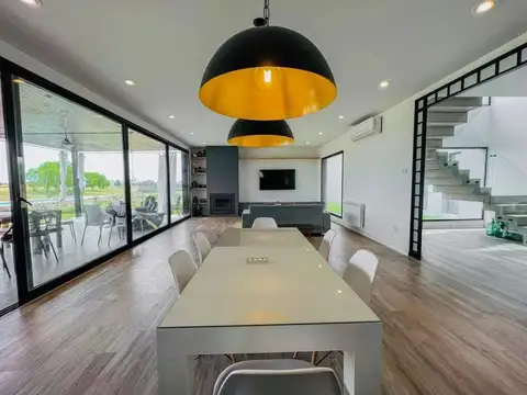 Alquiler Marzo - Casa 3 habitaciones con piscina al Golf - Canton