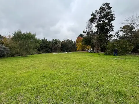 Venta Lote Pilar con Pileta y Quincho 1852 M2