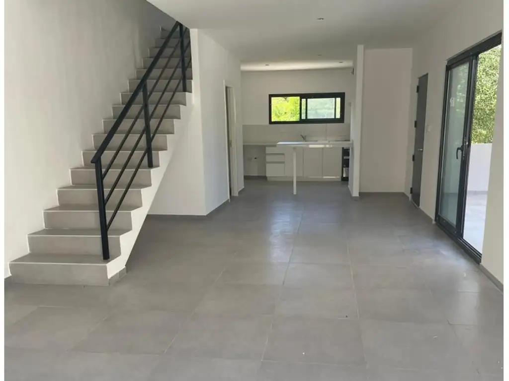 Departamento en Alquiler con cochera