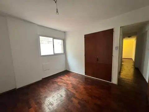 Departamento 5 ambientes con 1 baño
