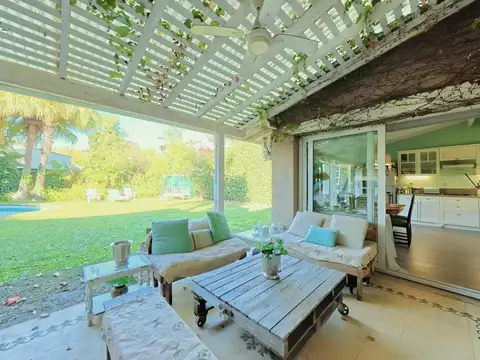 Impecable casa en venta, refaccionada en San Isidro zona casco histórico