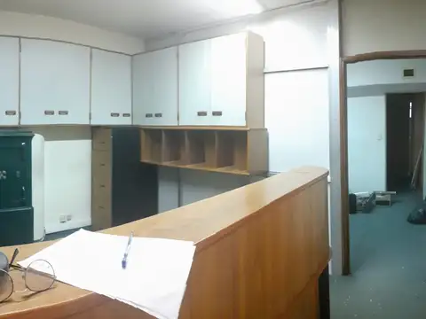 Oficina en Alquiler 50 años