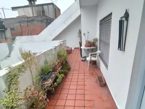Depto Tipo Casa en Venta de 3 dormitorios