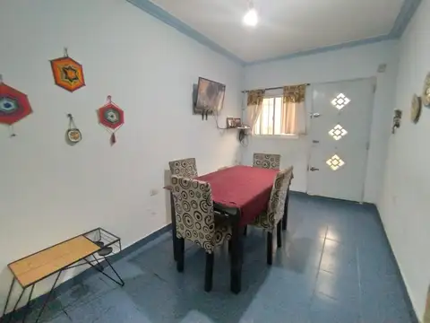 Depto Tipo Casa 4 ambientes con 1 baño