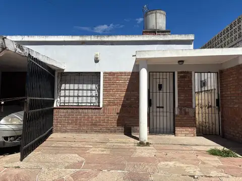CASA + DEPTO EN B° SAN VICENTE