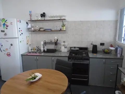 Casa 3 ambientes con 1 baño