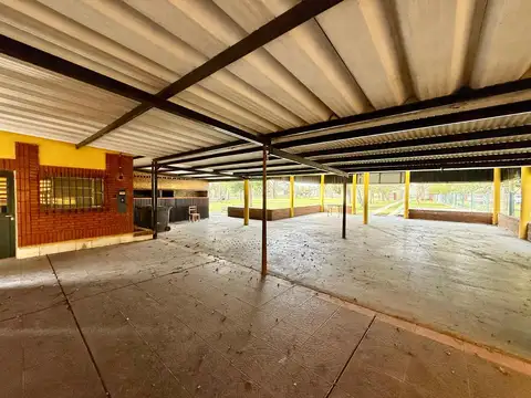 PROPIEDAD - LOCAL Y TERRENO EN PUEBLO ESTHER 3000M2