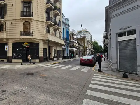 Alquiler Local San Telmo Sobre esquina