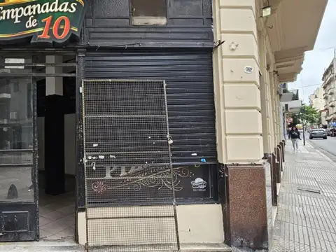 Avenida Carlos Calvo 700