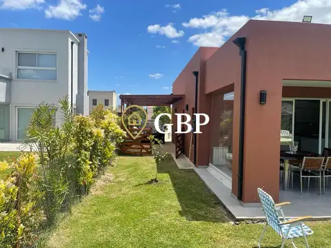 Casa en Alquiler en Los Talas, USD 1.800
