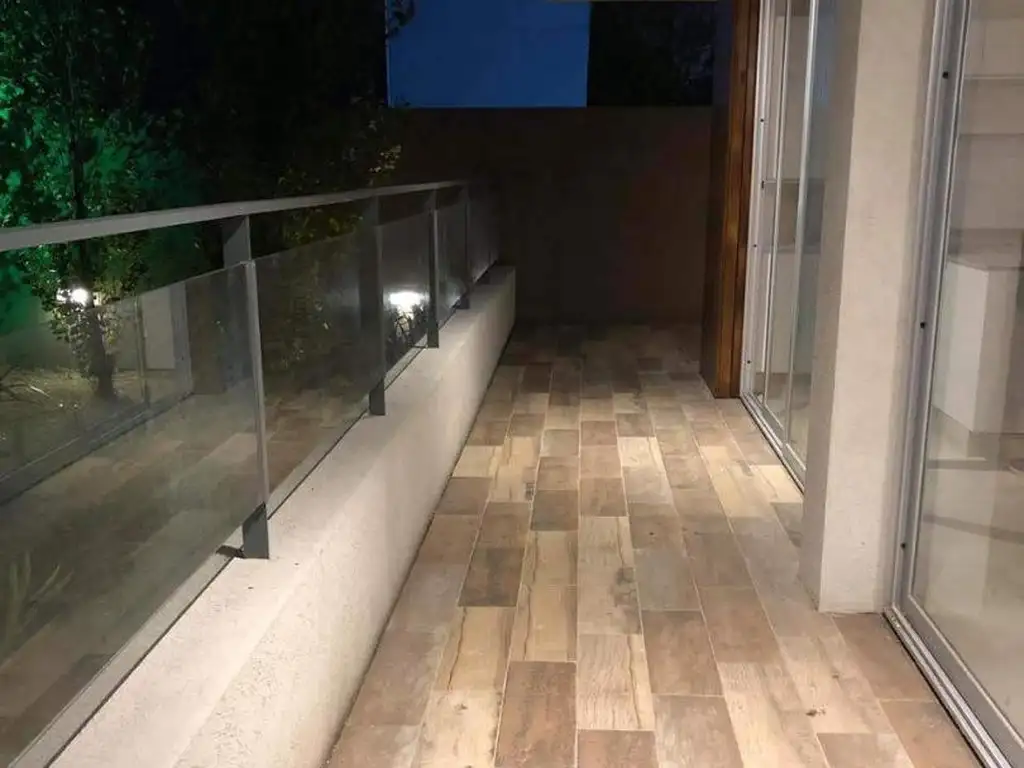 MISTRAL TOWNHOUSES de 14 Unidades en Ituzaingo