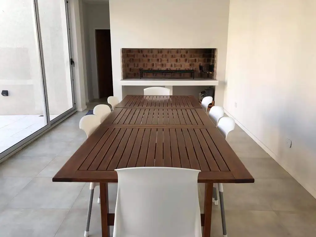 Emprendimiento de 14 Unidades