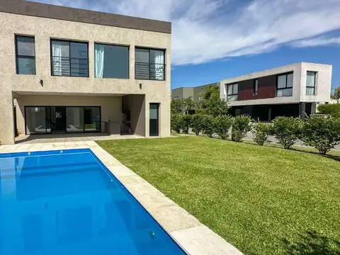 Casa en Venta en Dique Lujan, USD 350.000