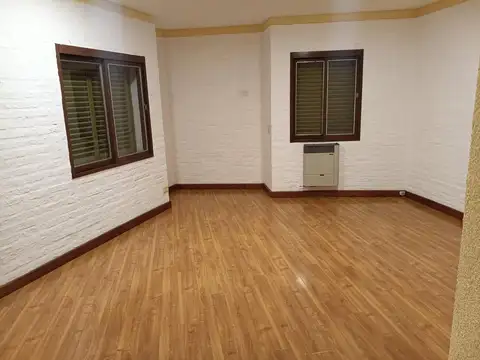 ph tipo casa de 3 ambientes primer piso por escalera