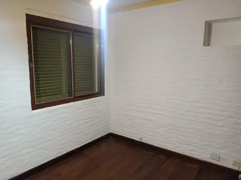 ph tipo casa de 3 ambientes primer piso por escalera
