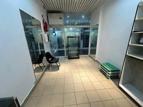 Av Corrientes 3900, Local en Galeria Patagonia, 15m  - Almagro