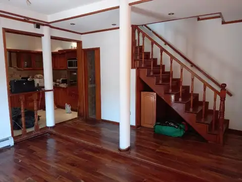 Casa 4 ambientes con 3 baños