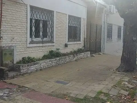 Depto Tipo Casa en Venta en Martinez, USD 170.000