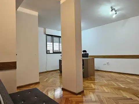 Excelente Oficina/Local en Lourdes