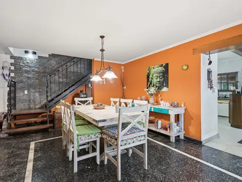 Casa Chalet  en Venta en Temperley, Lomas de Zamora, G.B.A. Zona Sur