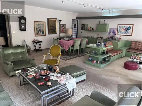 Venta - 5 ambientes con balcón - Dependencia - Espacio guardacoche - Baulera - Belgrano