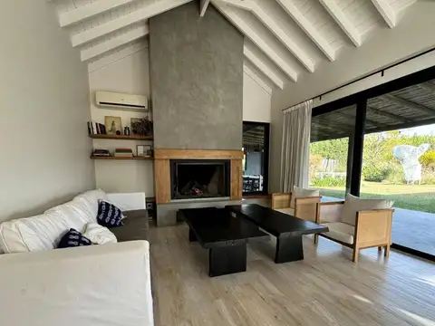 Bella Vista, Bs As Golf Country Club, Irusta 3777