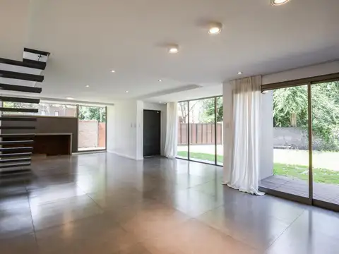 Casa en Venta en Funes, USD 345.000