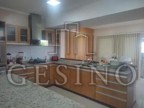 Casa en Venta en Coronel Brandsen, USD 157.000