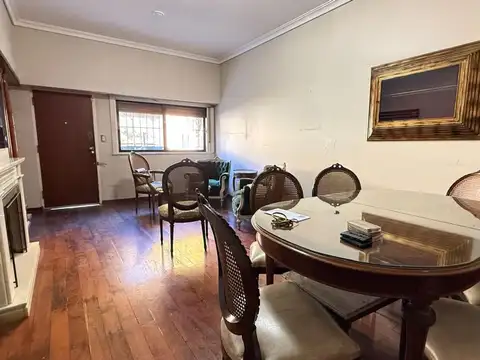 VENTA CASA 4 AMB ESCRITORIO PATIO COCHERA BARRACAS