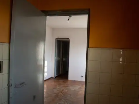 Departamento en Alquiler en Pompeya, $ 410.000