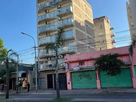 Departamento en venta 3 ambientes con cochera en Tigre Centro