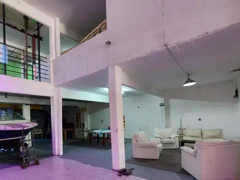 Galpon en Venta en Villa Ballester, USD 690.000