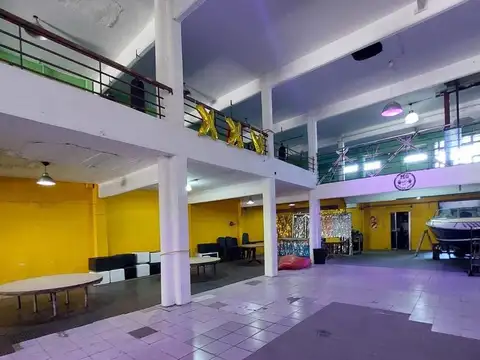 Imponente galpón de 1400 metros - Zona IR -