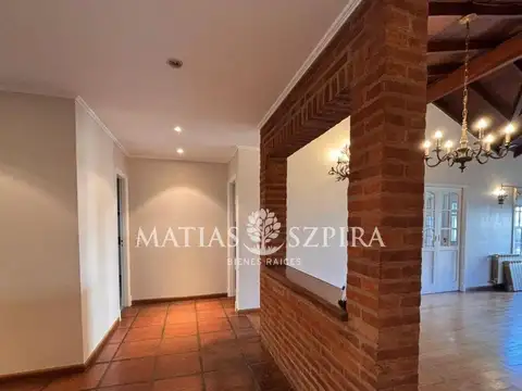 Casa 3 ambientes con 2 baños