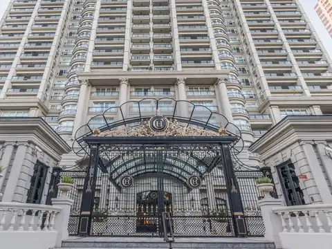 Venta de Departamento de 5 ambientes con 5 cocheras en CHATEAU - Puerto Madero