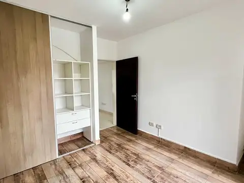 Departamento en Alquiler en Lanus Oeste, $ 590.000