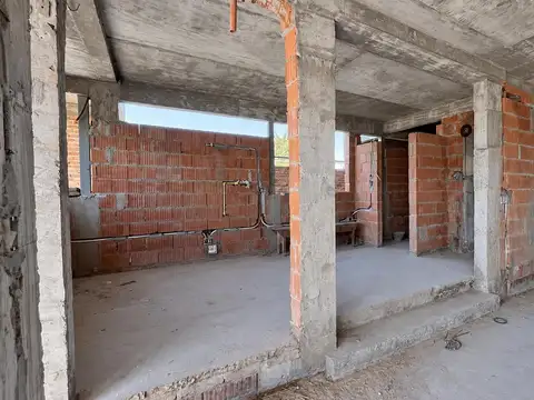 VENTA/PERMUTA - Casa de tres dormitorios en construcción en barrio Lomas del Este, Cañada de Gómez.