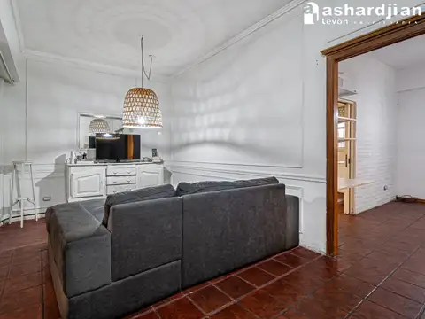 BERUTI 3600, Piso P.B.
