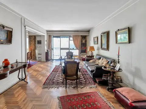 Departamento - Recoleta 4 ambientes con cochera