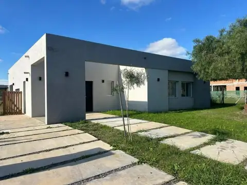 VENTA CASA SAN SEBASTIAN AREA 9 APTO CREDITO