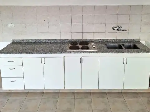 Depto Tipo Casa en Alquiler de 3 ambientes