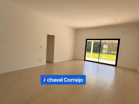 Casa en Venta al Oeste