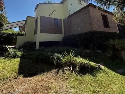 Casa en venta - Unquillo