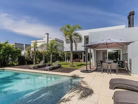 Casa en Venta en Nuevo Quilmes, USD 990.000